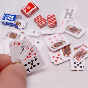 1:12 Sevimli Minyatür Dollhouse Oyunları Poker MİNİ Oyun Kartları Mini Poker karton Bjd OB11 Bebek seramik karo Kart Oyunu