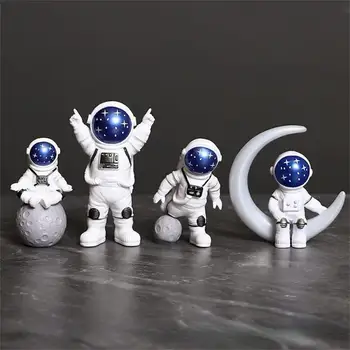 Iskandinav Net Kırmızı Yaratıcı Spaceman Astronot Masaüstü Dekorasyon Dekorasyon Modeli Çocuk doğum günü hediyesi Ev Aksesuarları